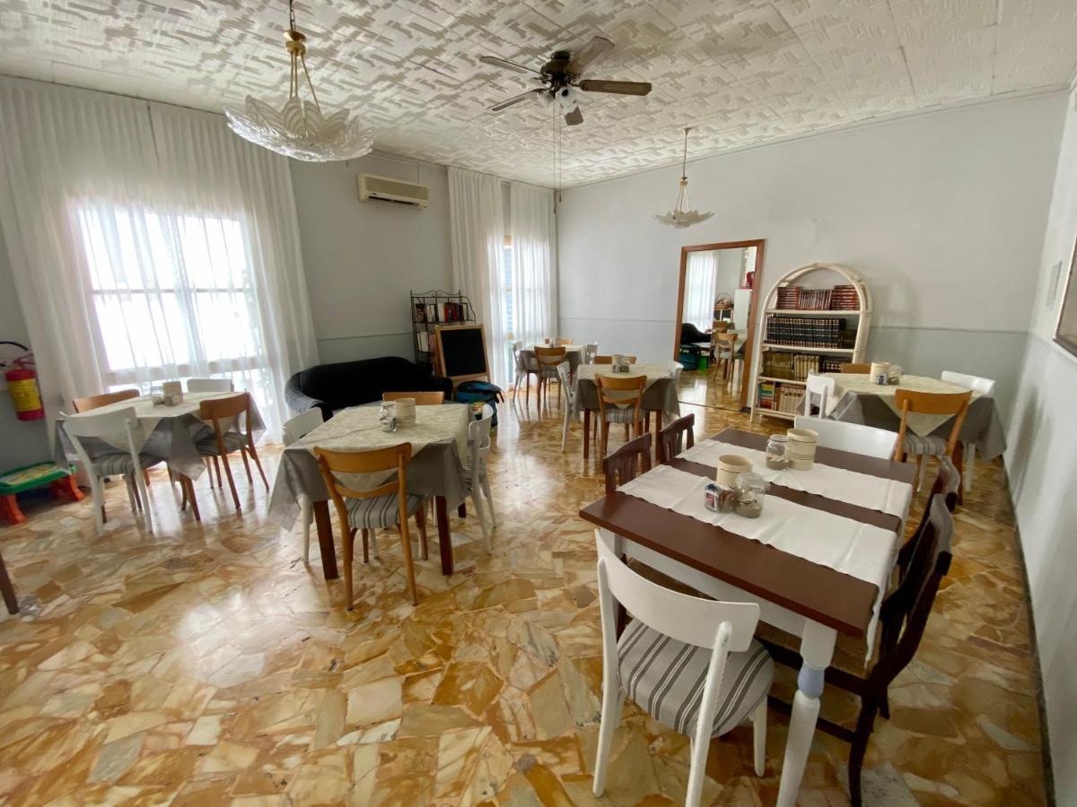 Villa Mirna Rímini Exterior foto